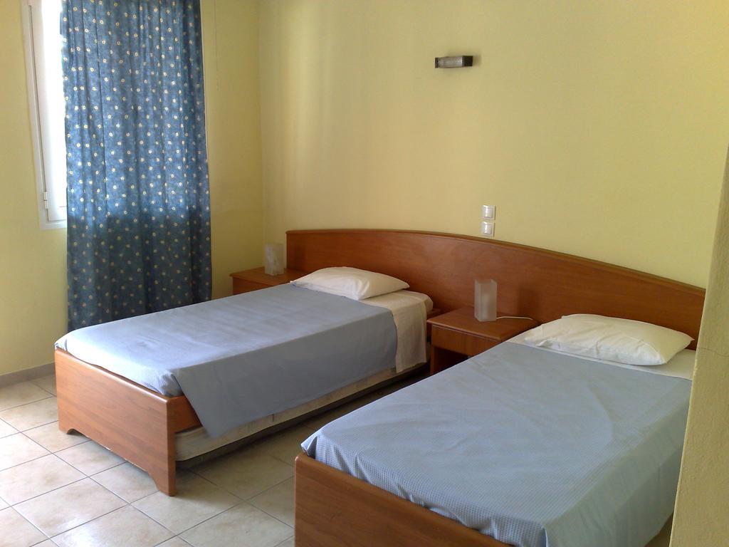 Marabou Beach Apartments Лаганас Екстериор снимка