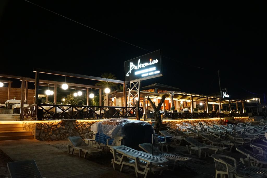 Marabou Beach Apartments Лаганас Екстериор снимка